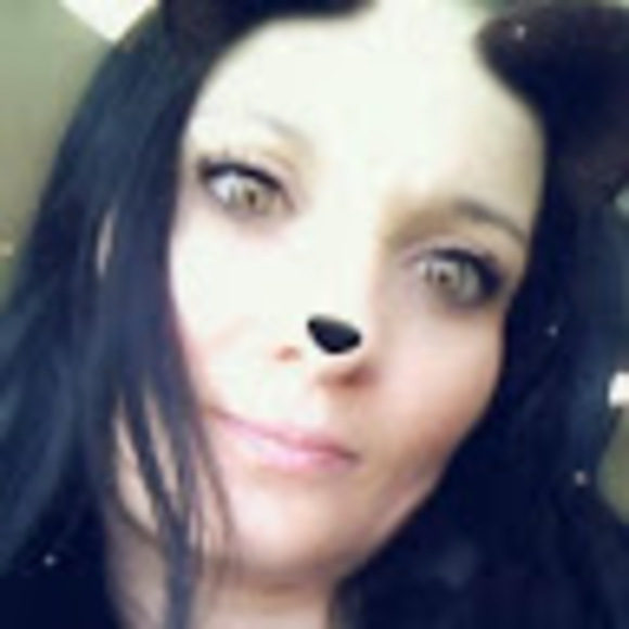 Meet your Posher, Terri - Picture 1 of 1